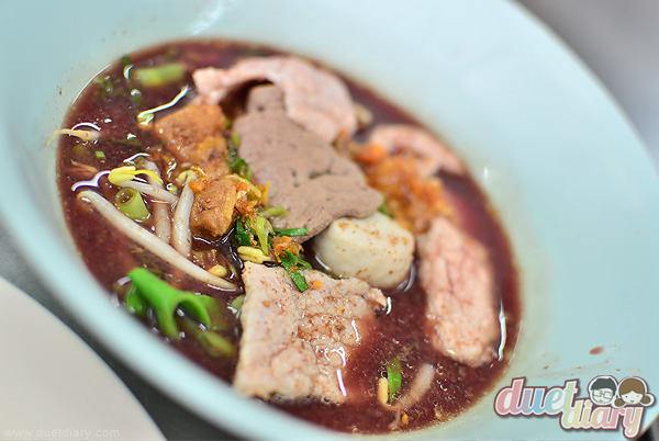 ร้านอร่อย,นนทบุรี,ก๋วยเตี๋ยวเรือ,ก๋วยเตี๋ยวน้ำตก,ก๋วยเตี๋ยวเนื้อ,เกาเหลา,เกาเหลาเมืองนนท์,เมืองนนท์,น้ำตก,ก๋วยเตี๋ยวอร่อย,ก๋วยเตี๋ยวหมูตุ๋น,ก๋วยเตี๋ยวหมูน้ำตก,ก๋วยเตี๋ยว