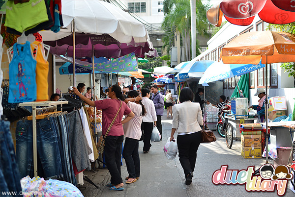 ซอยละลายทรัพย์,ซ.ละลายทรัพย์,สีลม,ตลาด,ตลาดนัด,เสื้อผ้า,ร้าน