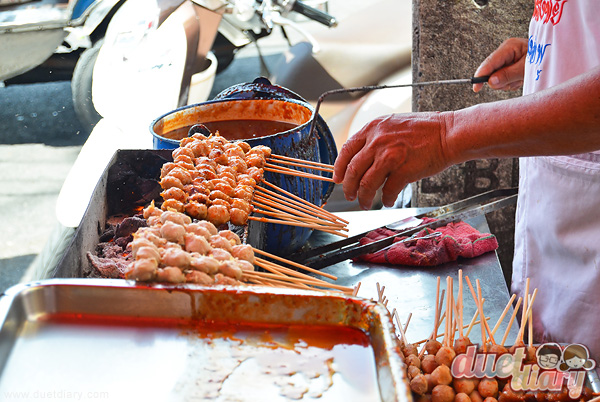 บางลำพู,วัดชนะสงคราม,ขนมเบื้อง,ร้านอร่อย,แม่ประภา,ร้านแนะนำ,ไหว้พระ,ไหว้พระ 9 วัด,เที่ยวกรุงเทพ,ลูกชิ้นปิ้ง,อร่อย